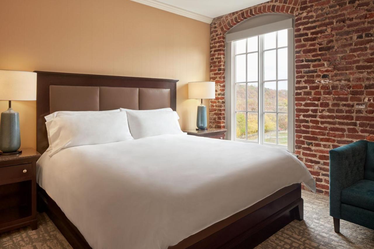 Craddock Terry Hotel, Lynchburg, A Tribute Portfolio Hotel Exterior photo