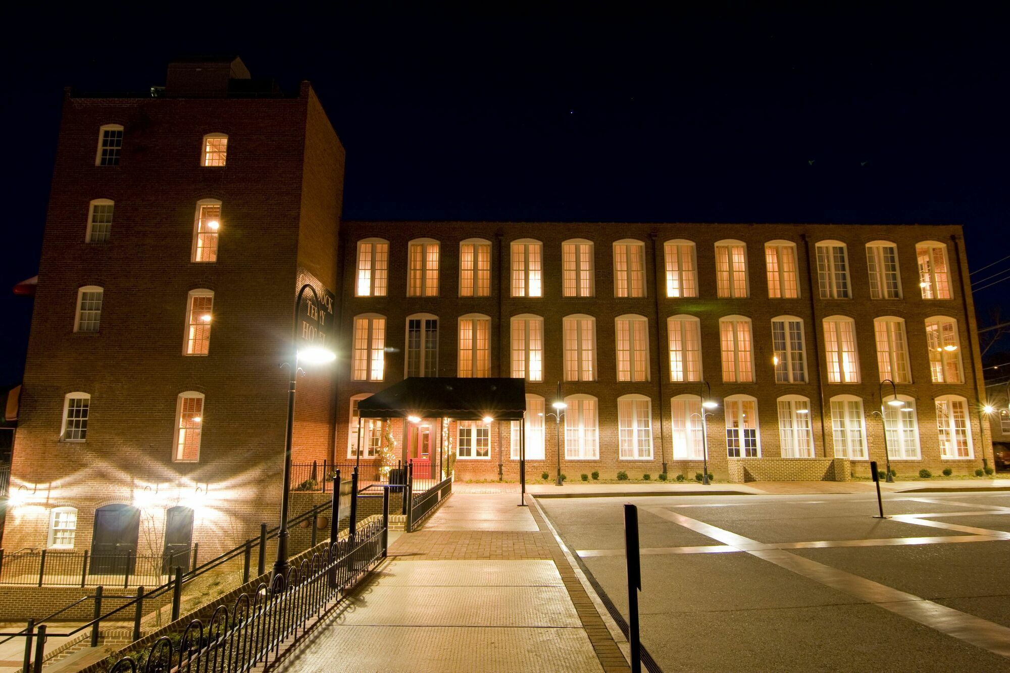 Craddock Terry Hotel, Lynchburg, A Tribute Portfolio Hotel Exterior photo
